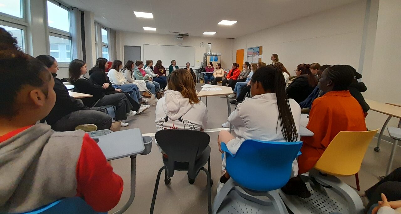 « Sciences et technologies au féminin » – ISEL